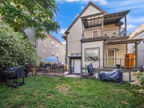 113 Dakota St, Boston MA 02124