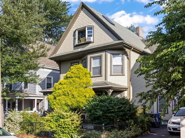 113 Dakota St, Boston MA 02124