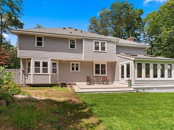 3 Stonehill Rd, Marlborough MA 01752