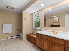 3 Stonehill Rd, Marlborough MA 01752