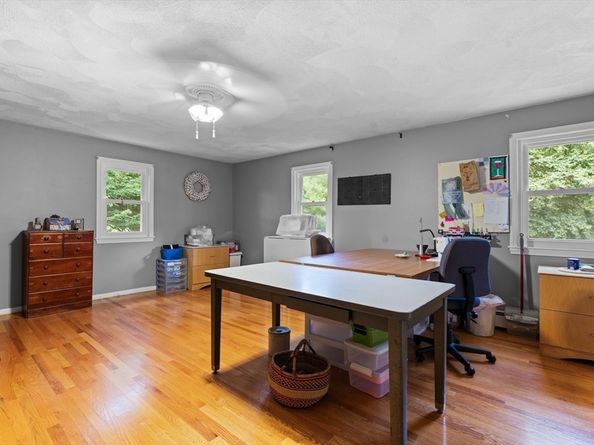 3 Stonehill Rd, Marlborough MA 01752