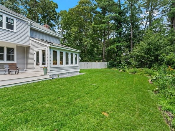 3 Stonehill Rd, Marlborough MA 01752