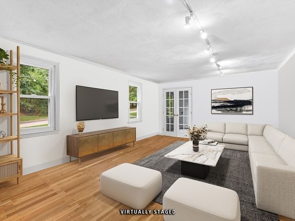 3 Stonehill Rd, Marlborough MA 01752