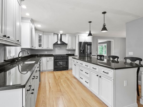 162 Fiskdale Road, Brookfield MA 01506