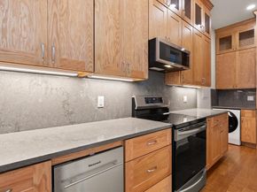 261 Marlborough St 4, Boston MA 02116