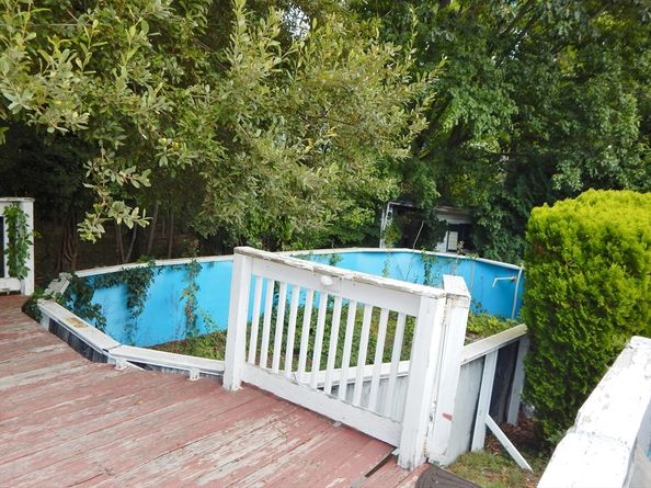 104 Crestfield Dr, Brockton MA 02302