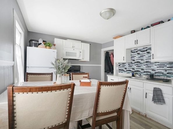15-17 Morton Sq, Stoughton MA 02072