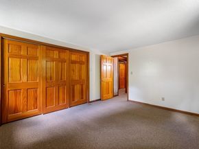 1868 N Brookfield Rd, Oakham MA 01068