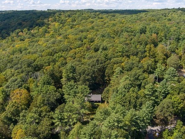 1868 N Brookfield Rd, Oakham MA 01068