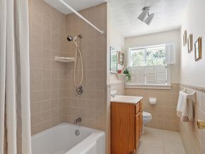 11 Parlee Rd, Chelmsford MA 01824