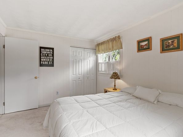 11 Parlee Rd, Chelmsford MA 01824