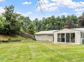 11 Parlee Rd, Chelmsford MA 01824