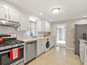 11 Parlee Rd, Chelmsford MA 01824