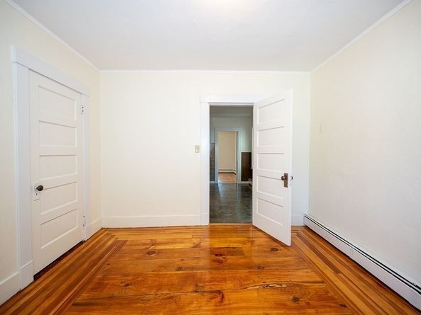 219 Charlton St, Southbridge MA 01550