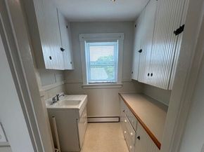 219 Charlton St, Southbridge MA 01550