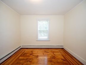 219 Charlton St, Southbridge MA 01550