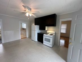 219 Charlton St, Southbridge MA 01550