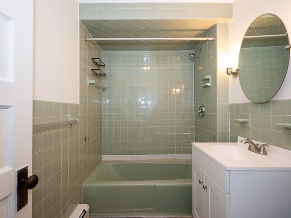 219 Charlton St, Southbridge MA 01550