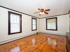 219 Charlton St, Southbridge MA 01550