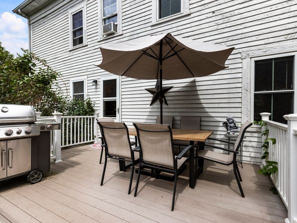 329 Village Street, Medway MA 02053