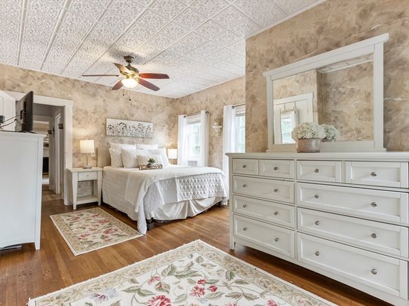 329 Village Street, Medway MA 02053