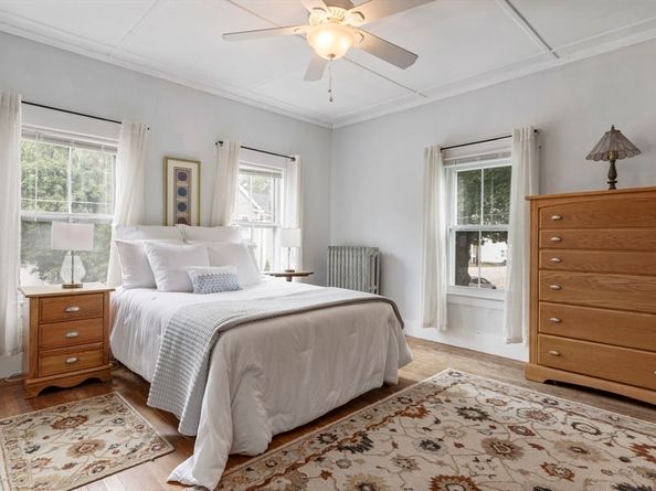 329 Village Street, Medway MA 02053