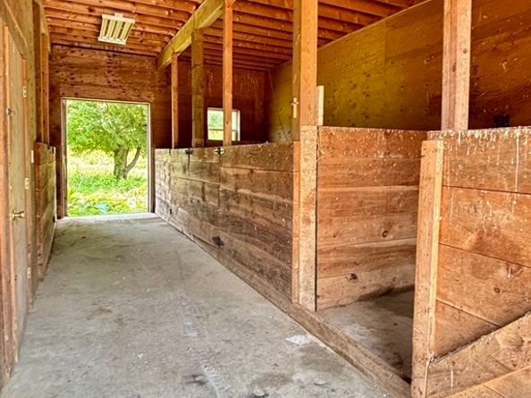 20 Town Farm Rd, Princeton MA 01541