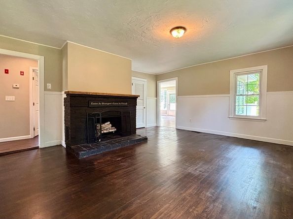 20 Town Farm Rd, Princeton MA 01541