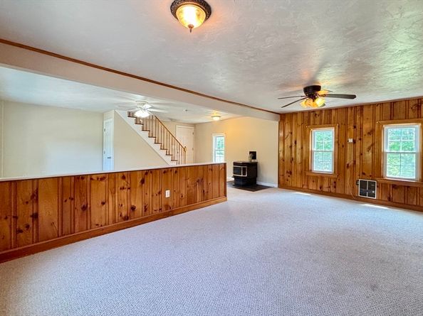 20 Town Farm Rd, Princeton MA 01541