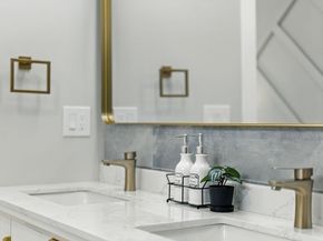 17 Bond St 1, Somerville MA 02145