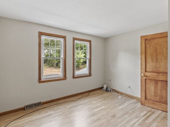 10 Masciarelli Dr, Marlborough MA 01752