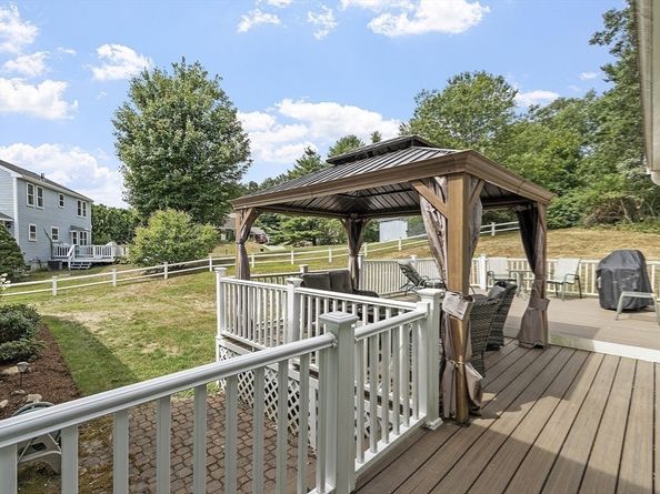 10 Masciarelli Dr, Marlborough MA 01752