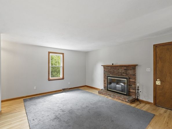 10 Masciarelli Dr, Marlborough MA 01752