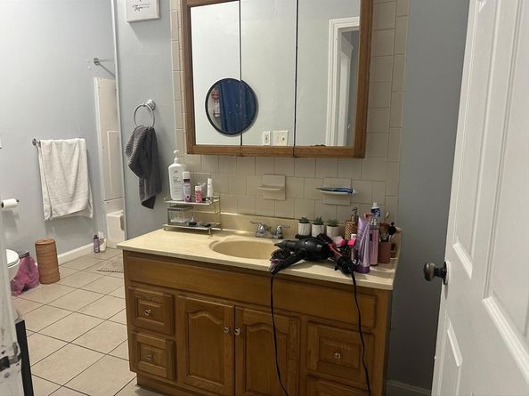 82 Fox St, Worcester MA 01604