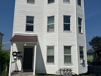 82 Fox St