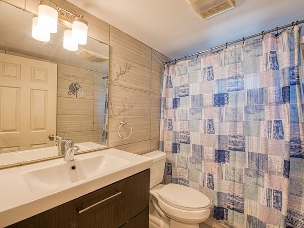 7 Wendell Ave, Brockton MA 02302