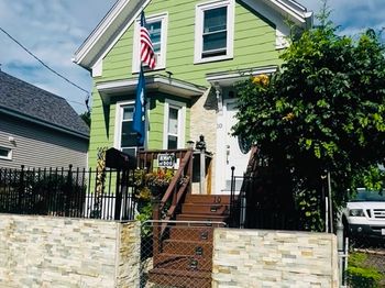 10 Marianna St