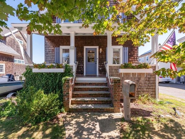 26 Columbus Ave, Salem MA 01970