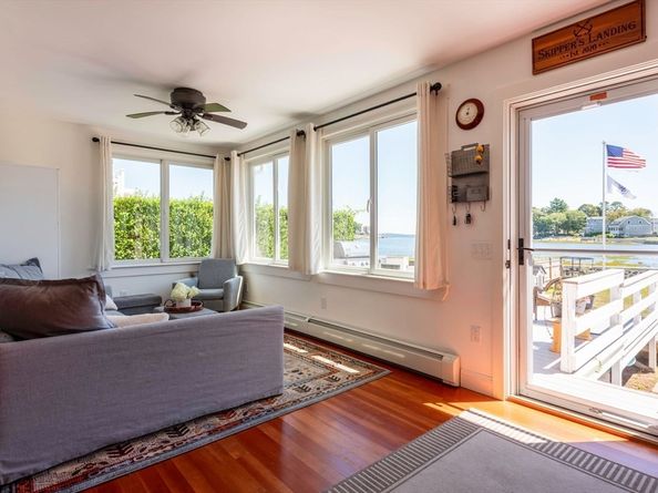 26 Columbus Ave, Salem MA 01970