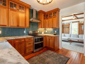 26 Columbus Ave, Salem MA 01970