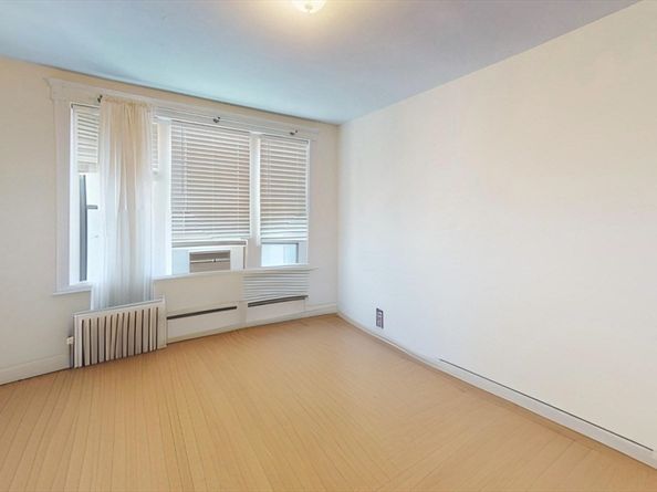 6 Sutherland Rd 41, Boston MA 02135