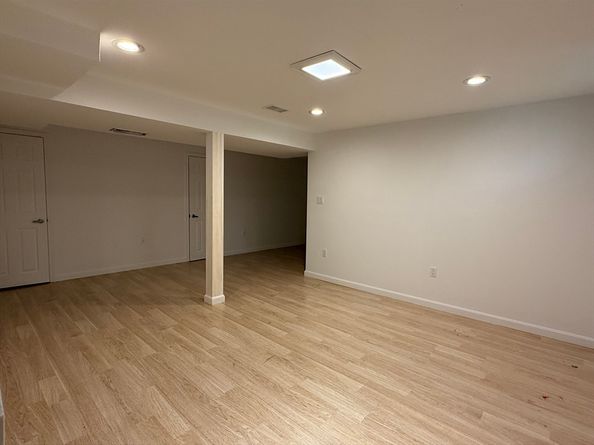 55 Lyons St 1, Quincy MA 02169
