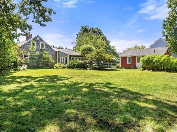 261 Gardner St, Hingham MA 02043
