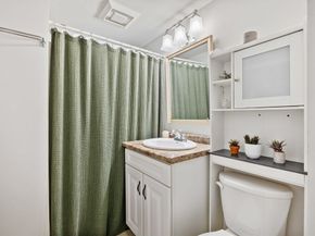 261 Gardner St, Hingham MA 02043