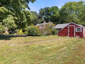 261 Gardner St, Hingham MA 02043