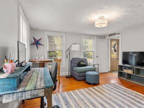 3 Millbury St, Grafton MA 01519