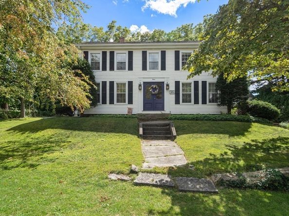 3 Millbury St, Grafton MA 01519