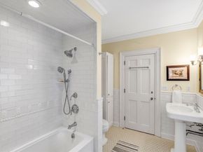 26 Winter St, Salem MA 01970