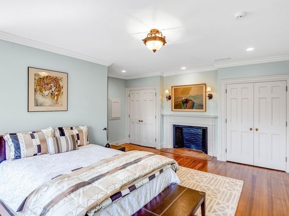 26 Winter St, Salem MA 01970