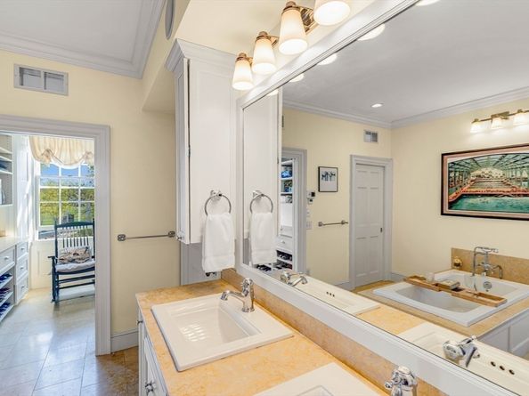 26 Winter St, Salem MA 01970